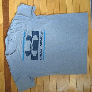 Under Armour Men's Gray T-Shirt